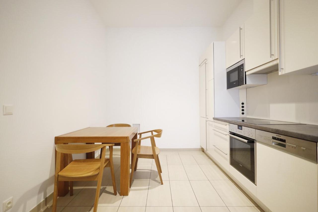 Heymi Apartments Oper เวียนนา ภายนอก รูปภาพ