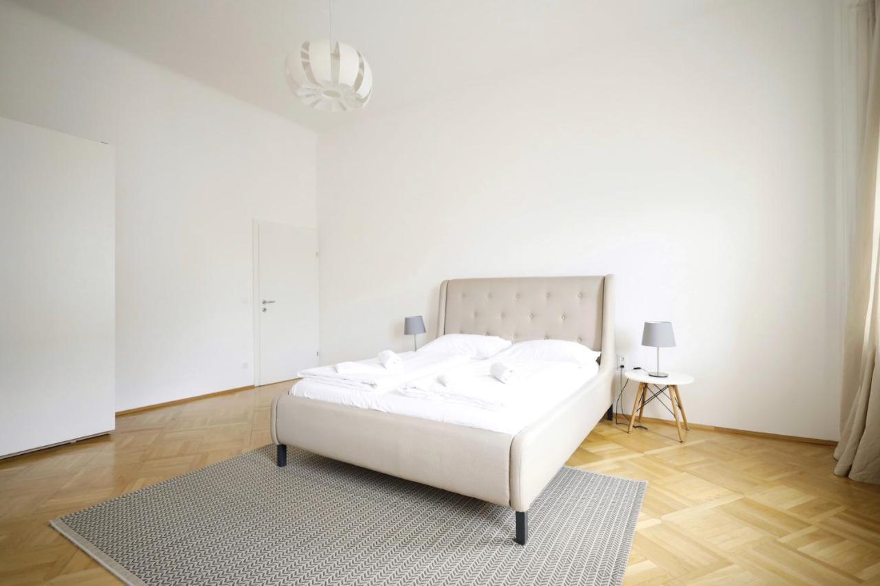 Heymi Apartments Oper เวียนนา ภายนอก รูปภาพ