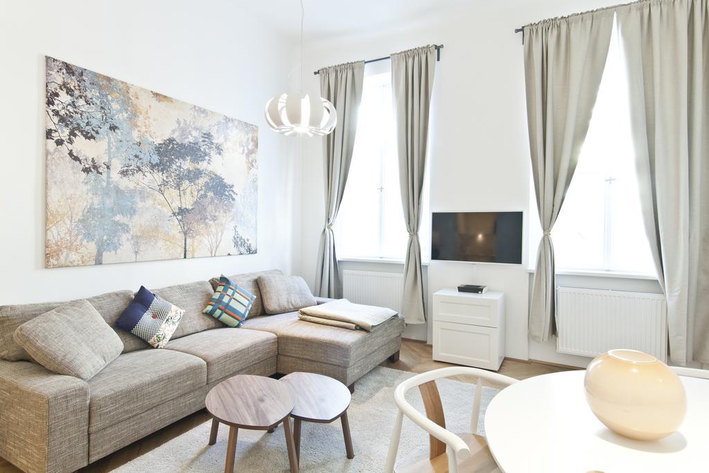 Heymi Apartments Oper เวียนนา ภายนอก รูปภาพ